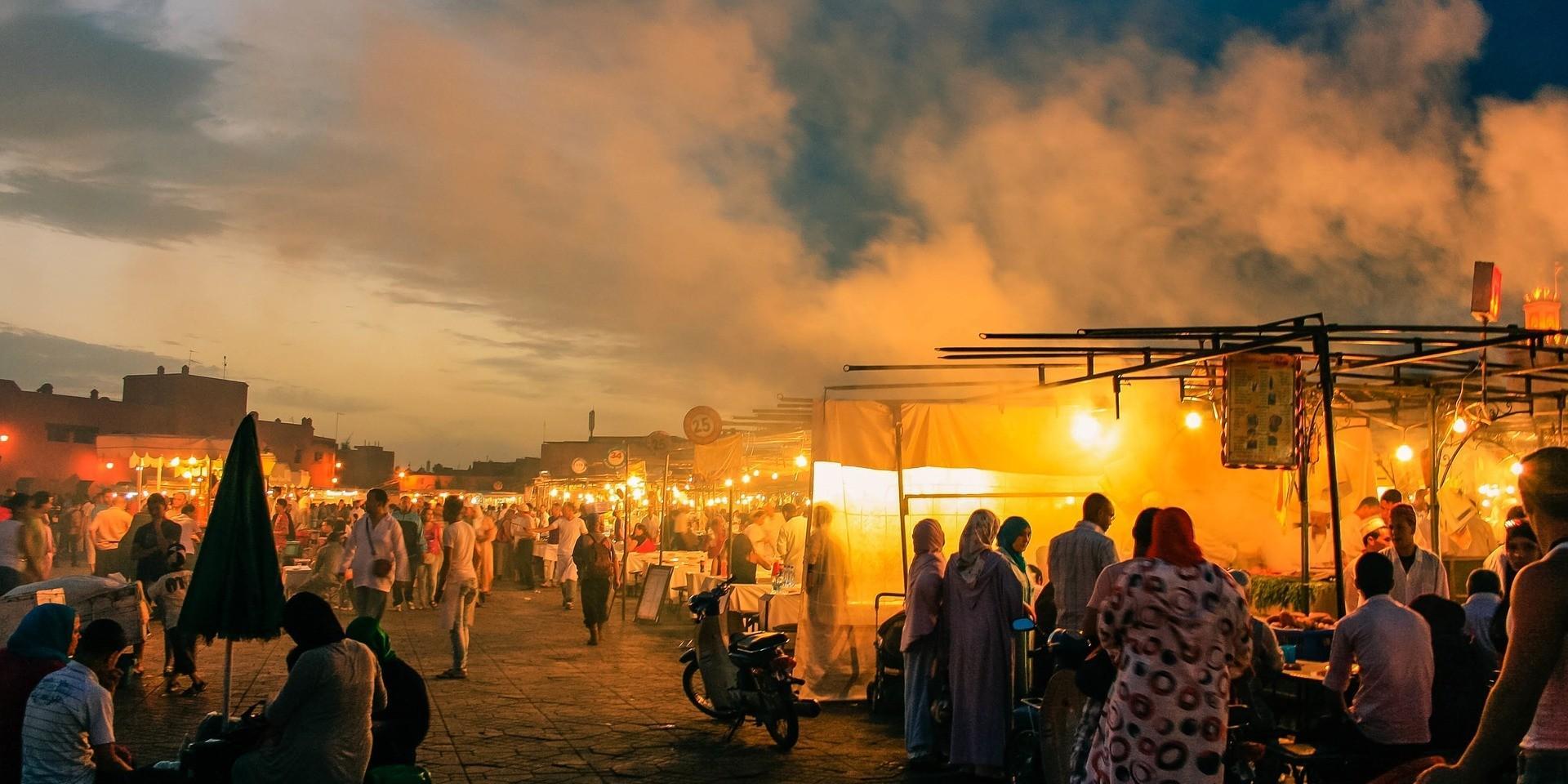 ขายของตลาดนัด