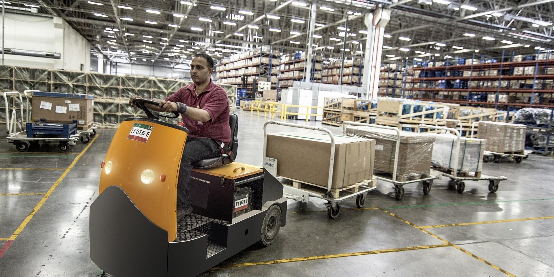 forklift-835343_1920