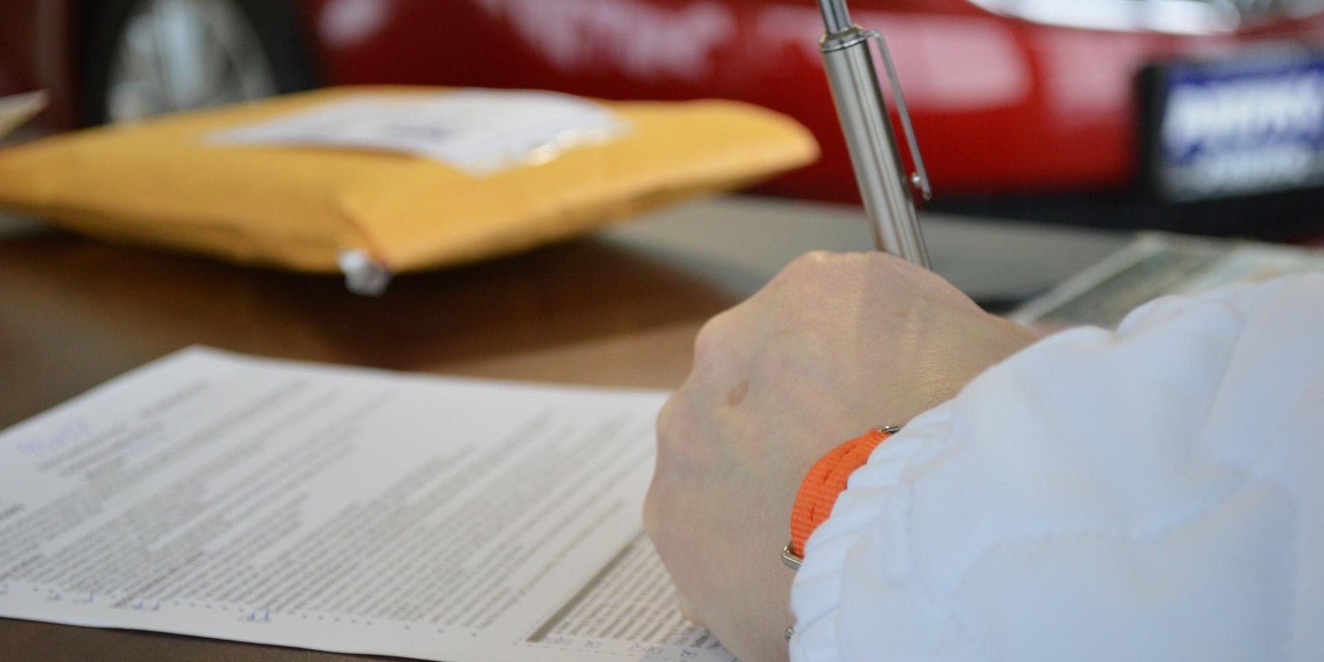 contract-945619_1920