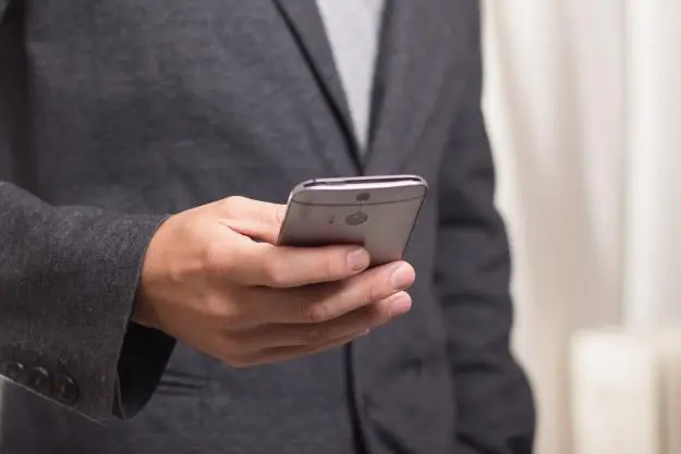 telephone-586268_1920