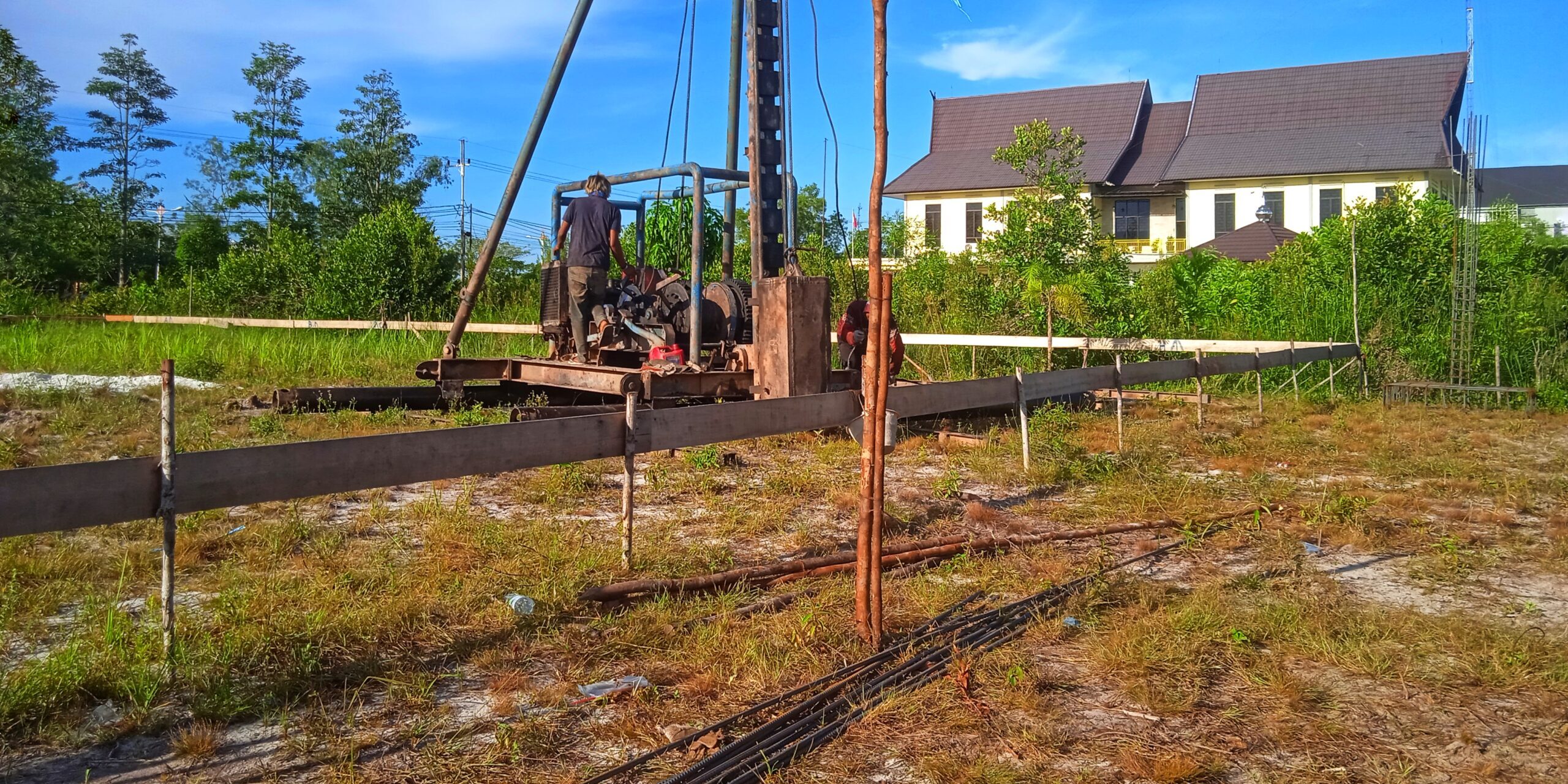 strong hydraulic hammer for pressing piles in construction site Strong Hydraulic Hammer For Pressing Piles In Construction Site